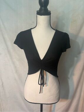 🖤 V-Neck Black Crop Top 🖤